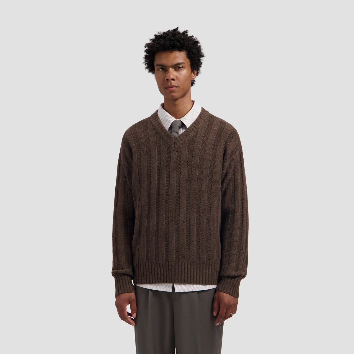 OLAF HUSSEIN RIBBED KNITTED V-NECK - CHOCOLATE CHIP