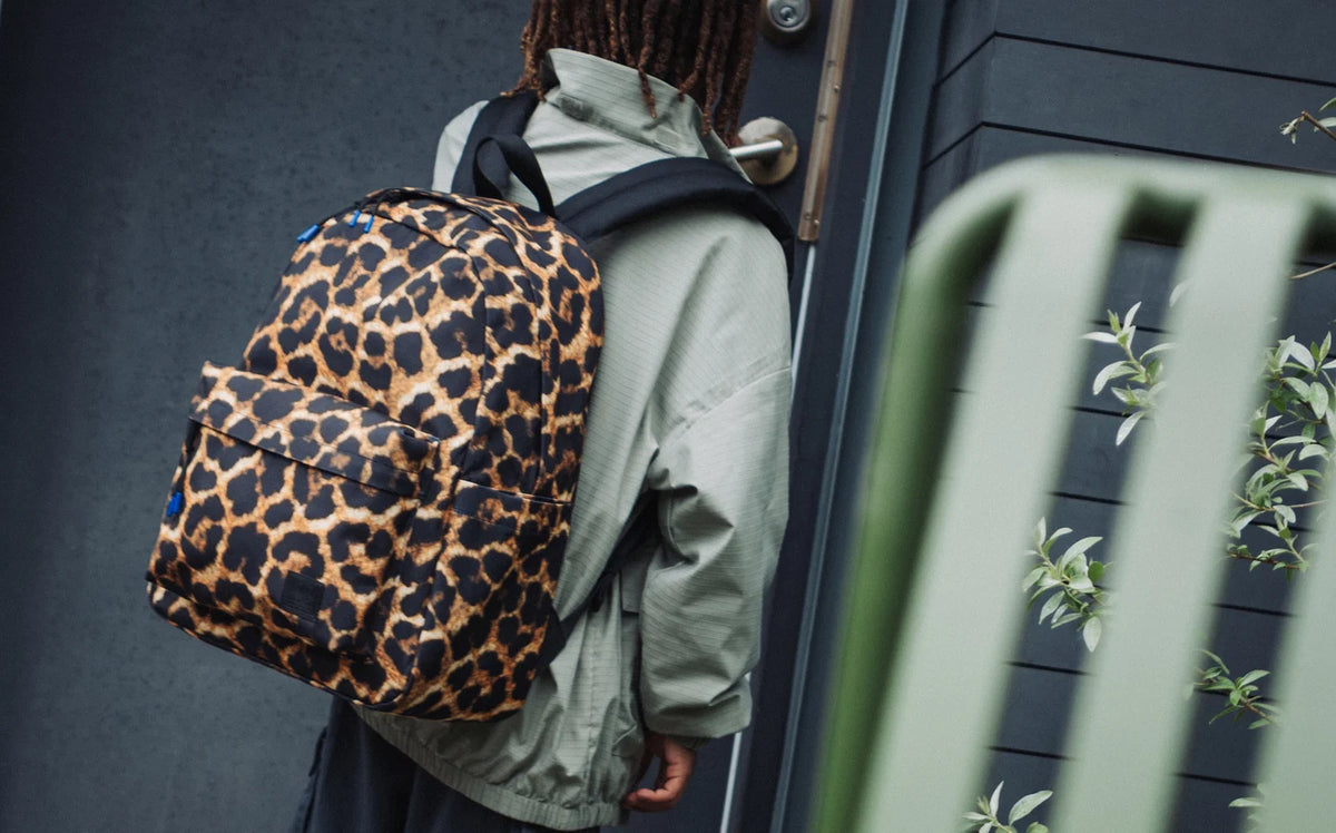 HERSCHEL CLASSIC BACKPACK DIGI LEOPARD LIGHT