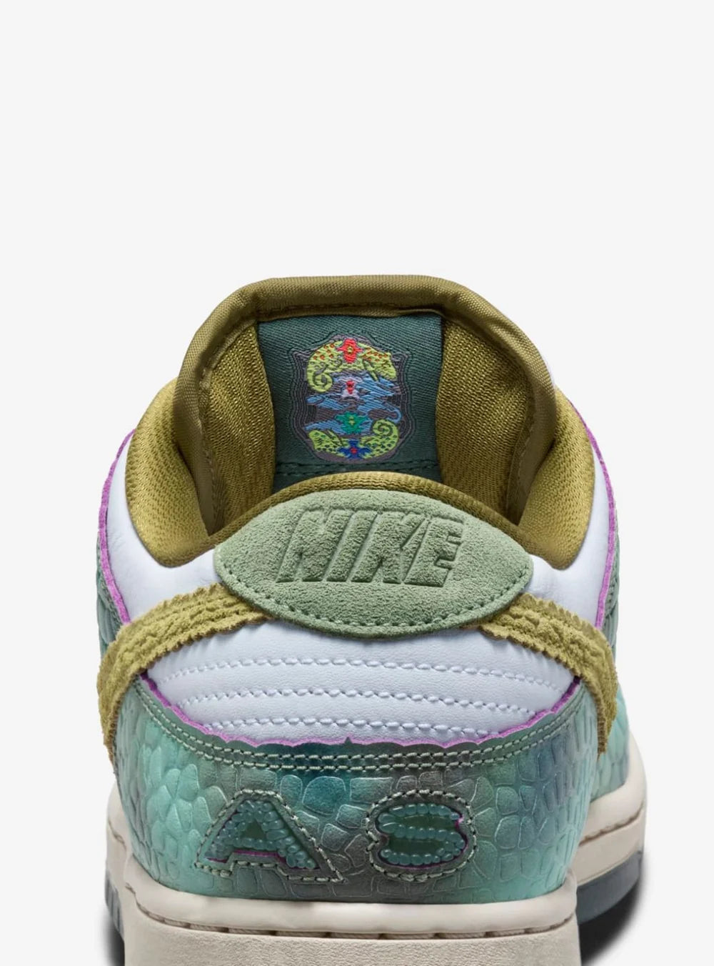 NIKE SB DUNK LOW ALEXIS SABLONE CHAMELEON